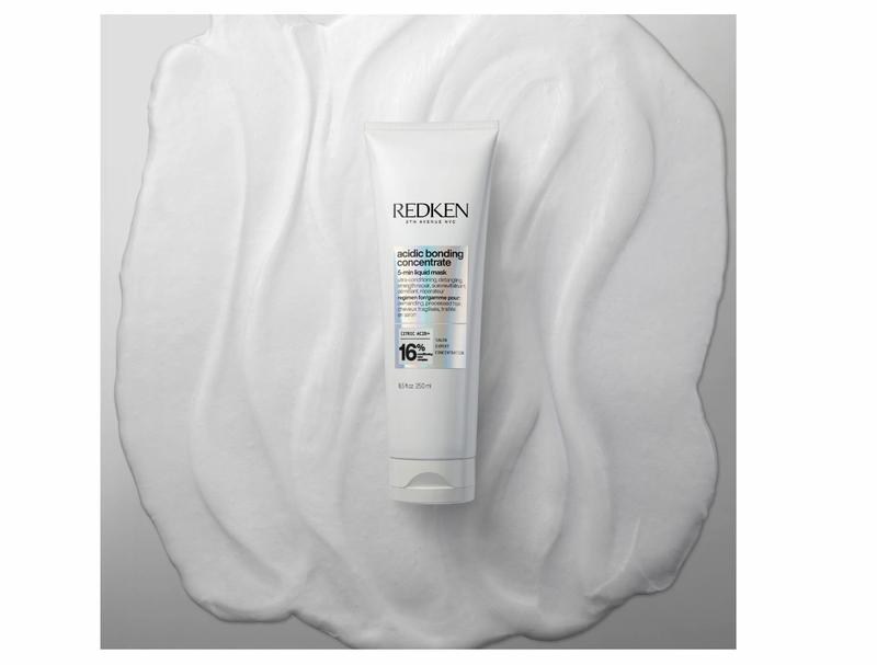 Redken Acidic Bonding Concentrate haj maszk regeneráló hatással (5-min Liquid Mask) 250ml